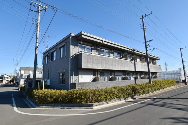 メゾン・パンセの物件外観写真